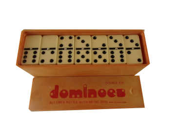 Dominoes in Box gebraucht