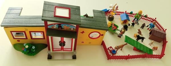 Playmobil ® Playmobil ® 9275 City Life Tierhotel „ Pfötchen" gebraucht (mit Einschränkungen)