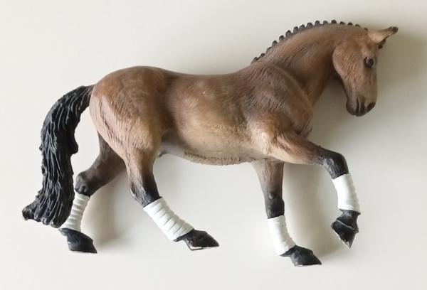 Bullyland ® 62658 Trakehner Wallach gebraucht