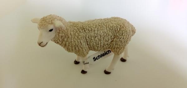 Schleich ® 13743 Schaf mit Fahne gebraucht